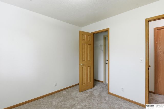 20059 Hopper Street, Omaha, NE 68022