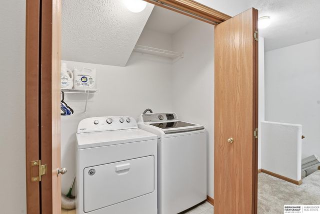 20059 Hopper Street, Omaha, NE 68022