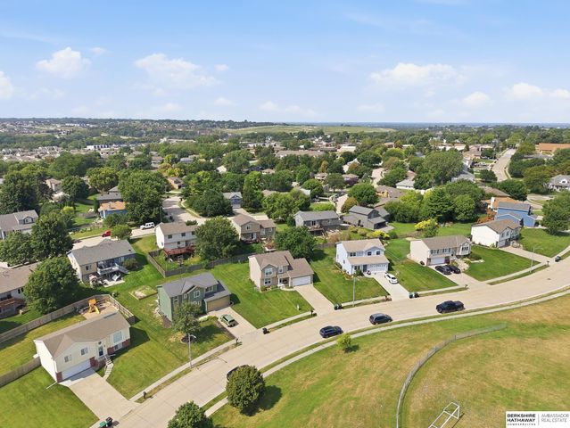 20059 Hopper Street, Omaha, NE 68022