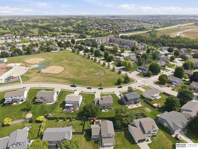 20059 Hopper Street, Omaha, NE 68022