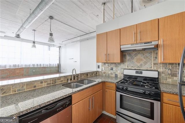 881 Memorial Drive 206, Atlanta, GA 30316