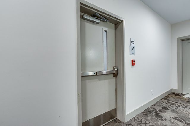 1041 E Trinity Ln Apt 218, Nashville, TN 37216