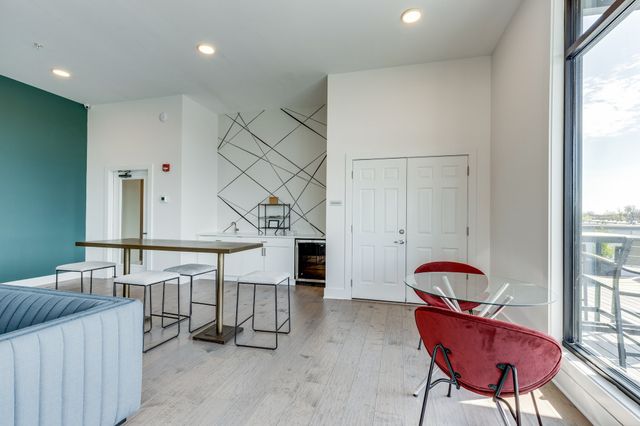 1041 E Trinity Ln Apt 218, Nashville, TN 37216