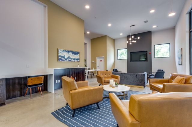1041 E Trinity Ln Apt 218, Nashville, TN 37216