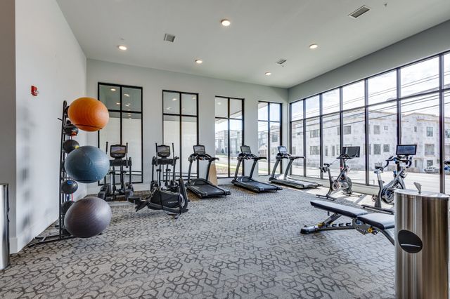 1041 E Trinity Ln Apt 218, Nashville, TN 37216