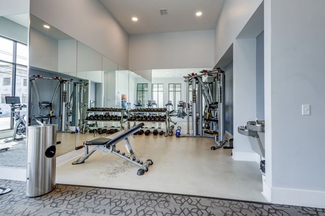 1041 E Trinity Ln Apt 218, Nashville, TN 37216