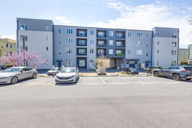 1041 E Trinity Ln Apt 218, Nashville, TN 37216