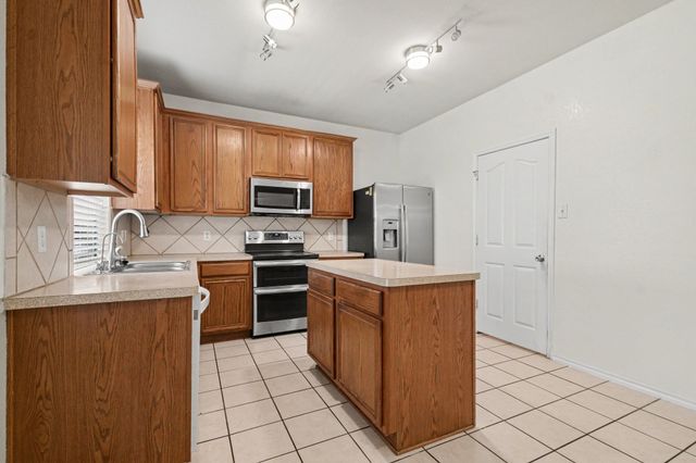 3425 Hermalinda Drive, Denton, TX 76207
