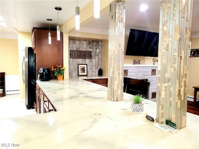 2135 Pine Ridge Drive, Wickliffe, OH 44092