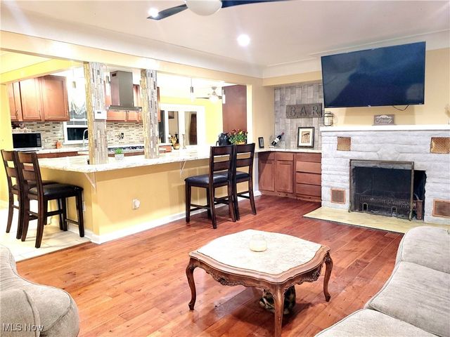 2135 Pine Ridge Drive, Wickliffe, OH 44092