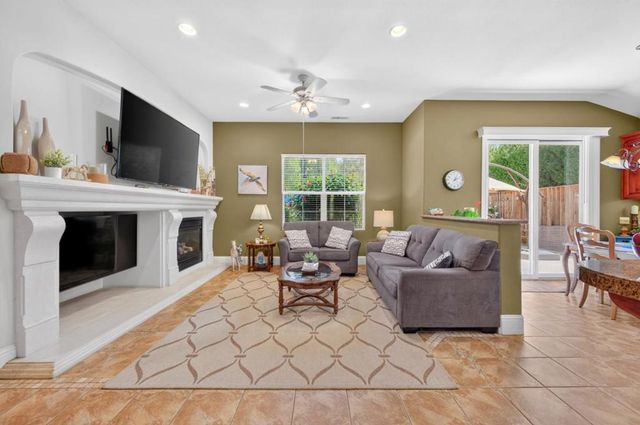 15090 Bellini Way, Morgan Hill, CA 95037