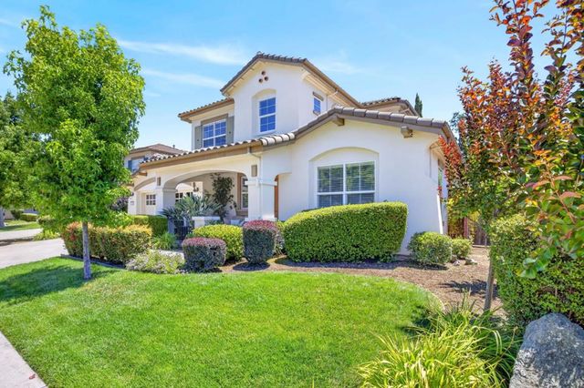 15090 Bellini Way, Morgan Hill, CA 95037