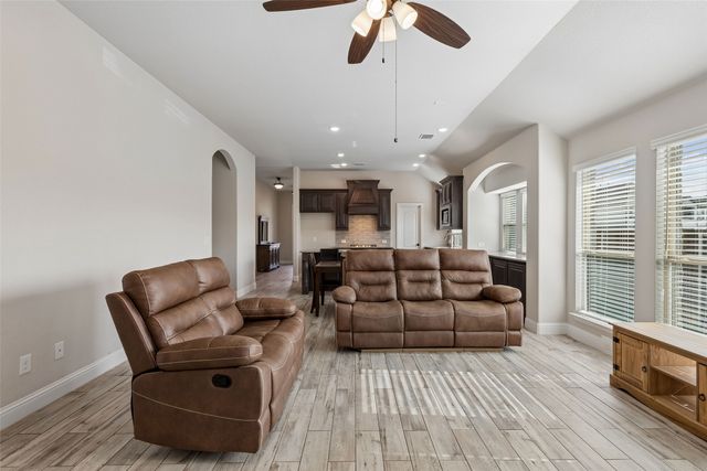 2550 Brookside Drive, Royse City, TX 75189