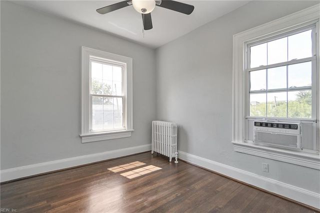 1328 Hampton DR, Newport News, VA 23607