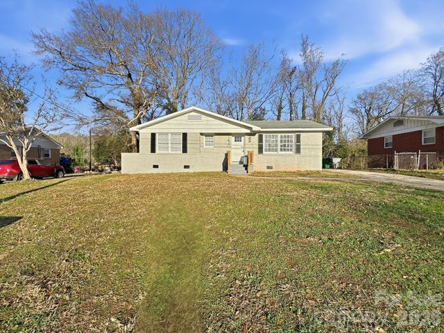 1420 Rollingwood Drive, Charlotte, NC 28217