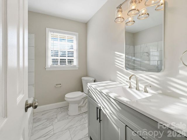 1420 Rollingwood Drive, Charlotte, NC 28217