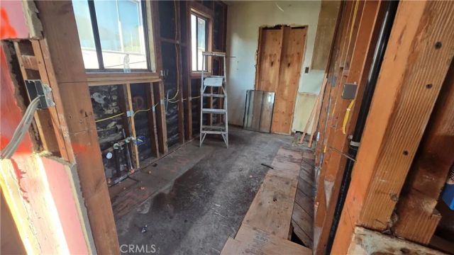 812 N Ridgewood, Los Angeles, CA 90038