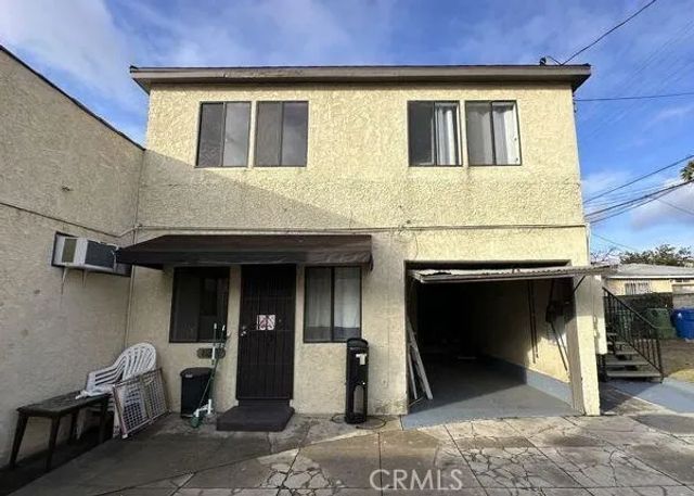 812 N Ridgewood, Los Angeles, CA 90038