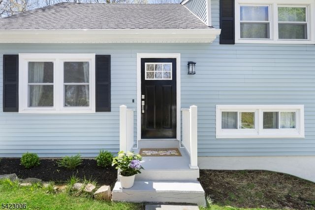 34 Rogers Ln, Sparta Twp., NJ 07871