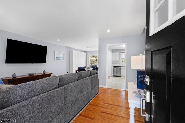 34 Rogers Ln, Sparta Twp., NJ 07871