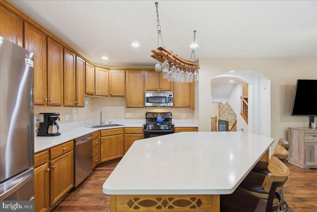 4505 MONMOUTH ST, Fairfax, VA 22030