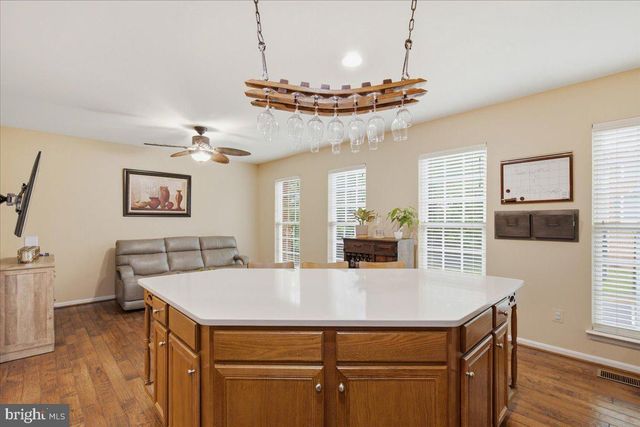 4505 MONMOUTH ST, Fairfax, VA 22030