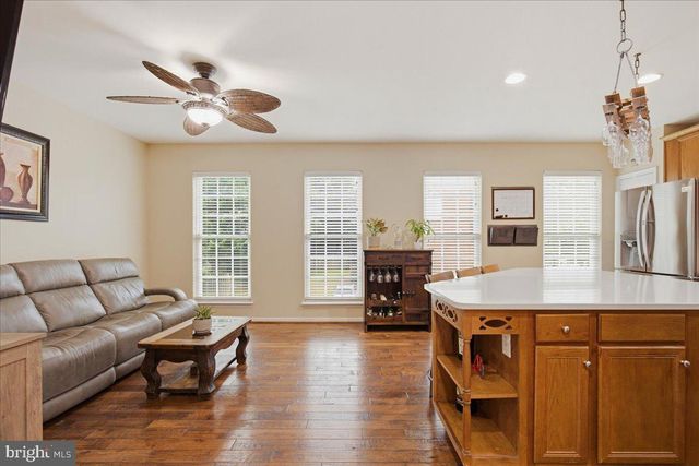 4505 MONMOUTH ST, Fairfax, VA 22030