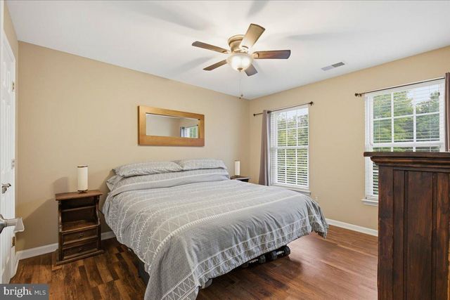 4505 MONMOUTH ST, Fairfax, VA 22030