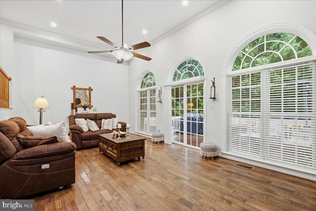 4505 MONMOUTH ST, Fairfax, VA 22030
