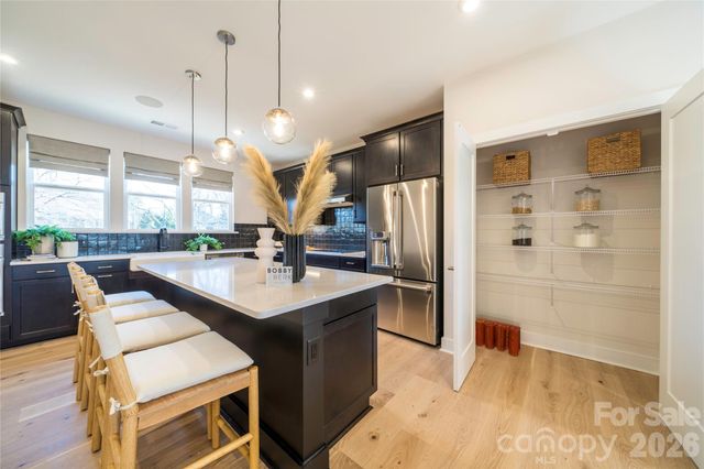 1515 Levy Way, Charlotte, NC 28205