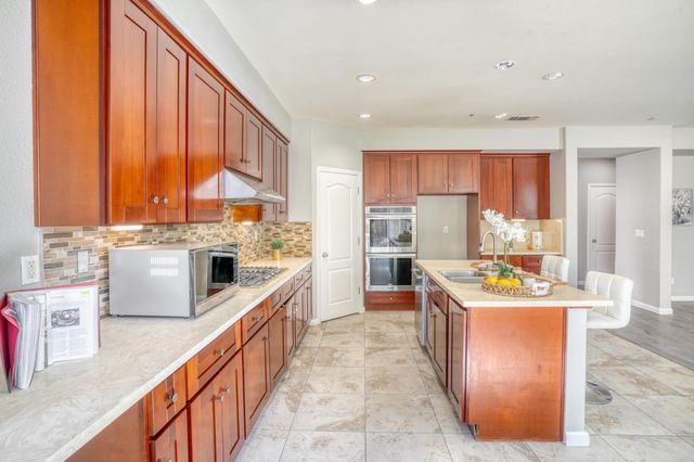 262 W Country Club Drive, Brentwood, CA 94513