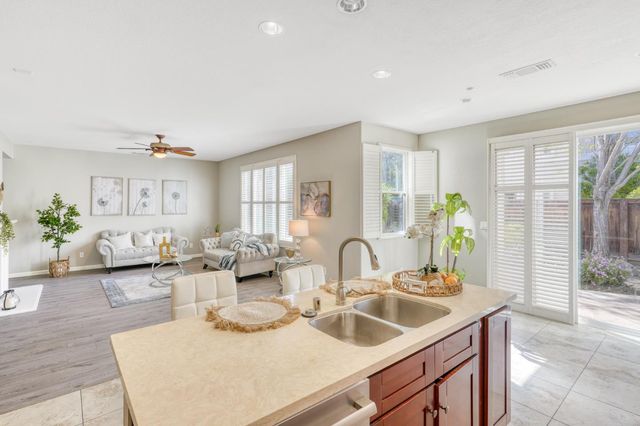 262 W Country Club Drive, Brentwood, CA 94513