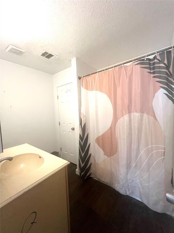 10515 Sagewind Drive, Houston, TX 77089