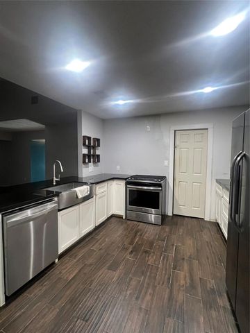 10515 Sagewind Drive, Houston, TX 77089