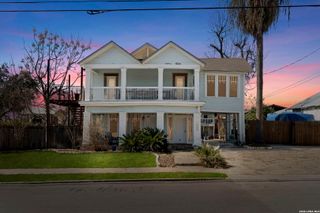 3221 N flores, San Antonio, TX 78212