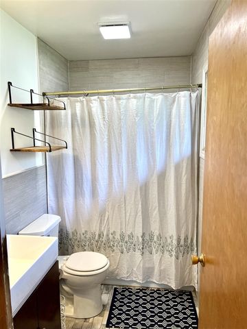 733 N Dartmouth Street, Kalamazoo, MI 49006