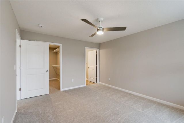 562 Foxhill Drive, 12-202, Crescent Springs, KY 41017