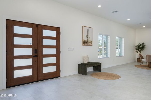 5049 E SHAW BUTTE Drive, Scottsdale, AZ 85254