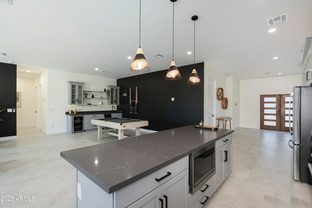 5049 E SHAW BUTTE Drive, Scottsdale, AZ 85254