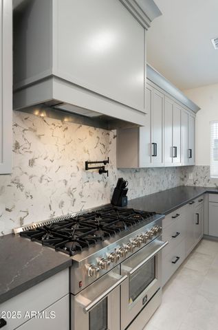 5049 E SHAW BUTTE Drive, Scottsdale, AZ 85254