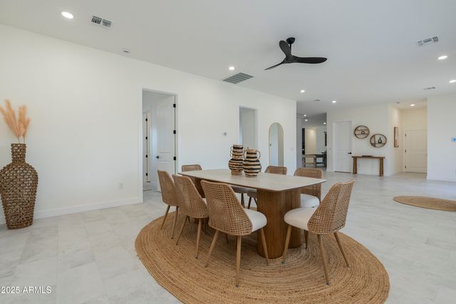 5049 E SHAW BUTTE Drive, Scottsdale, AZ 85254