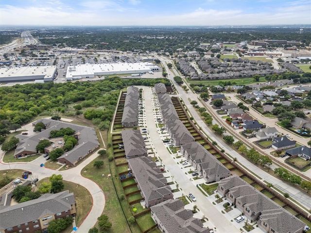593 Hutchinson Lane, Lewisville, TX 75077