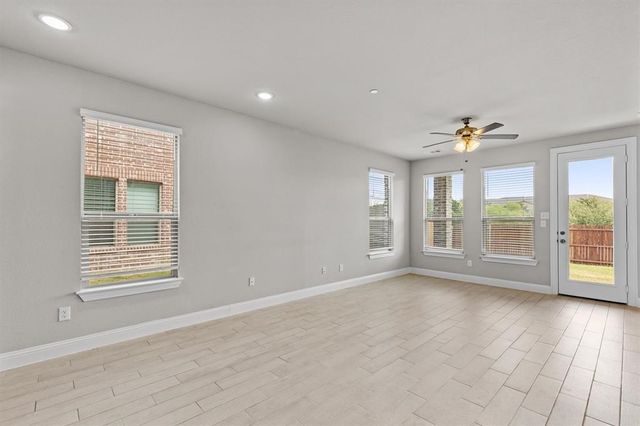 593 Hutchinson Lane, Lewisville, TX 75077