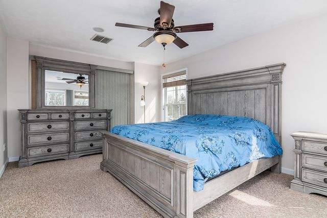 160 Suburban Parkway, Warwick, RI 02889