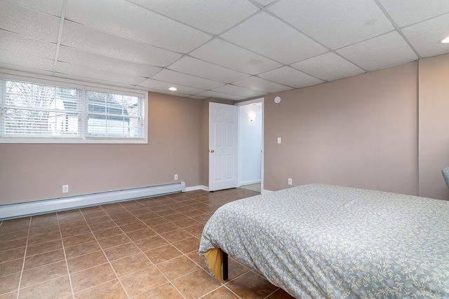 160 Suburban Parkway, Warwick, RI 02889