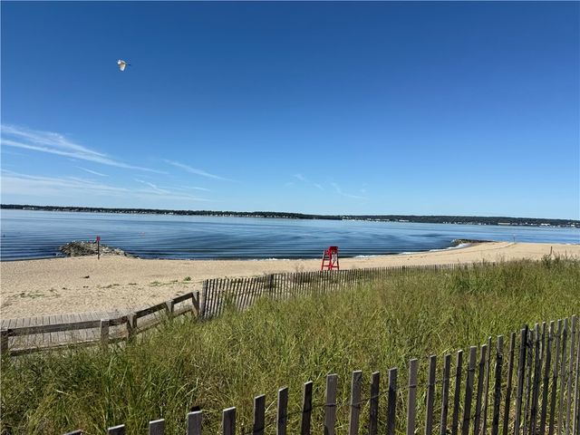 160 Suburban Parkway, Warwick, RI 02889