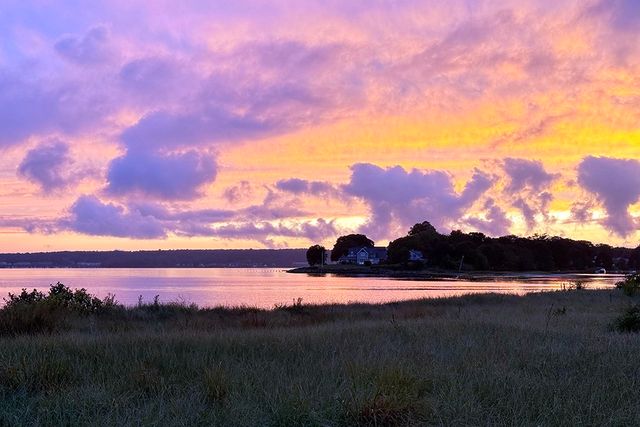 160 Suburban Parkway, Warwick, RI 02889