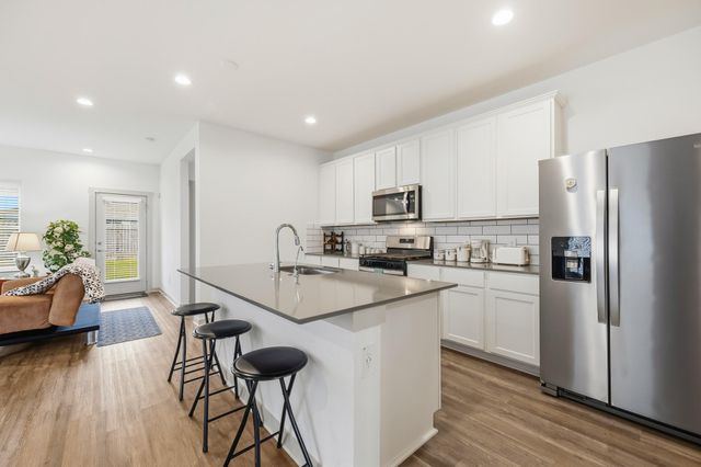 7002 Fleetwood Crescent Way, Richmond, TX 77407