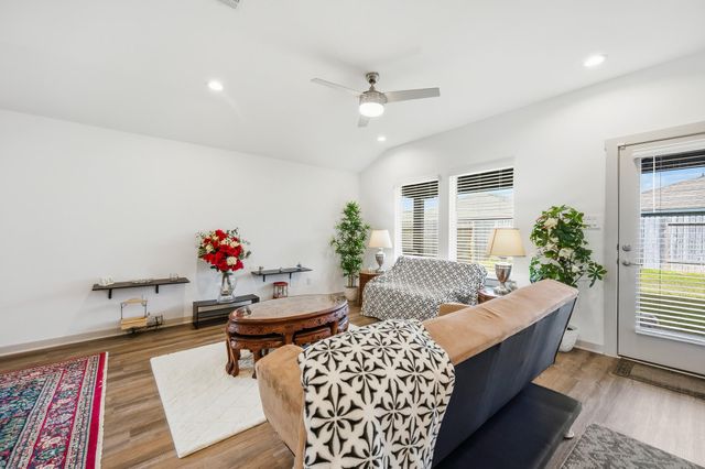 7002 Fleetwood Crescent Way, Richmond, TX 77407