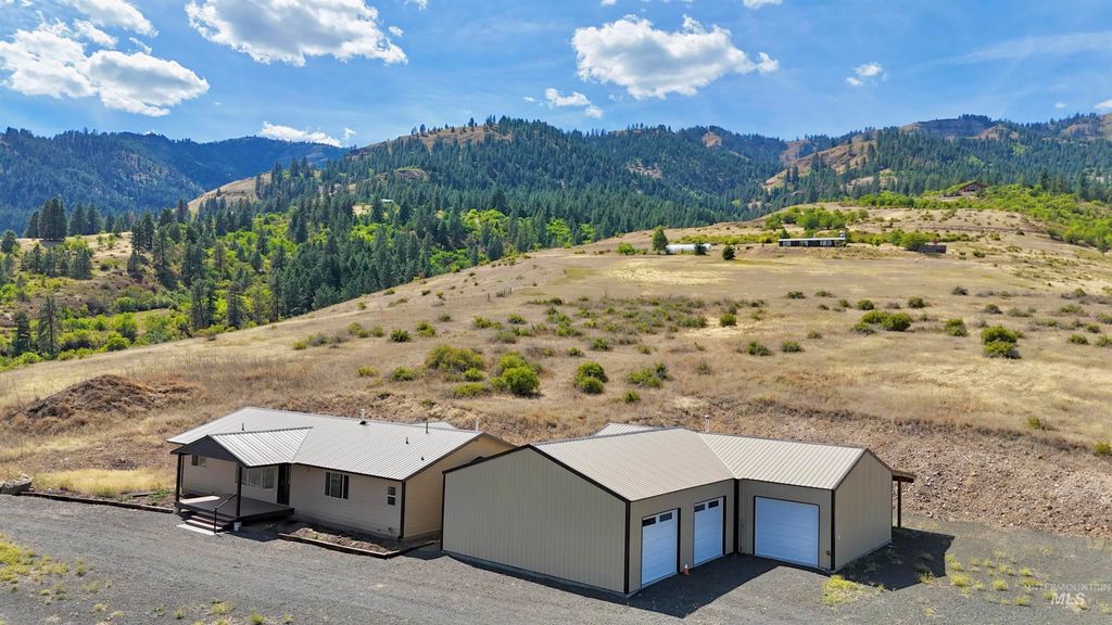 150 Bucks Boulevard, White Bird, ID 83554